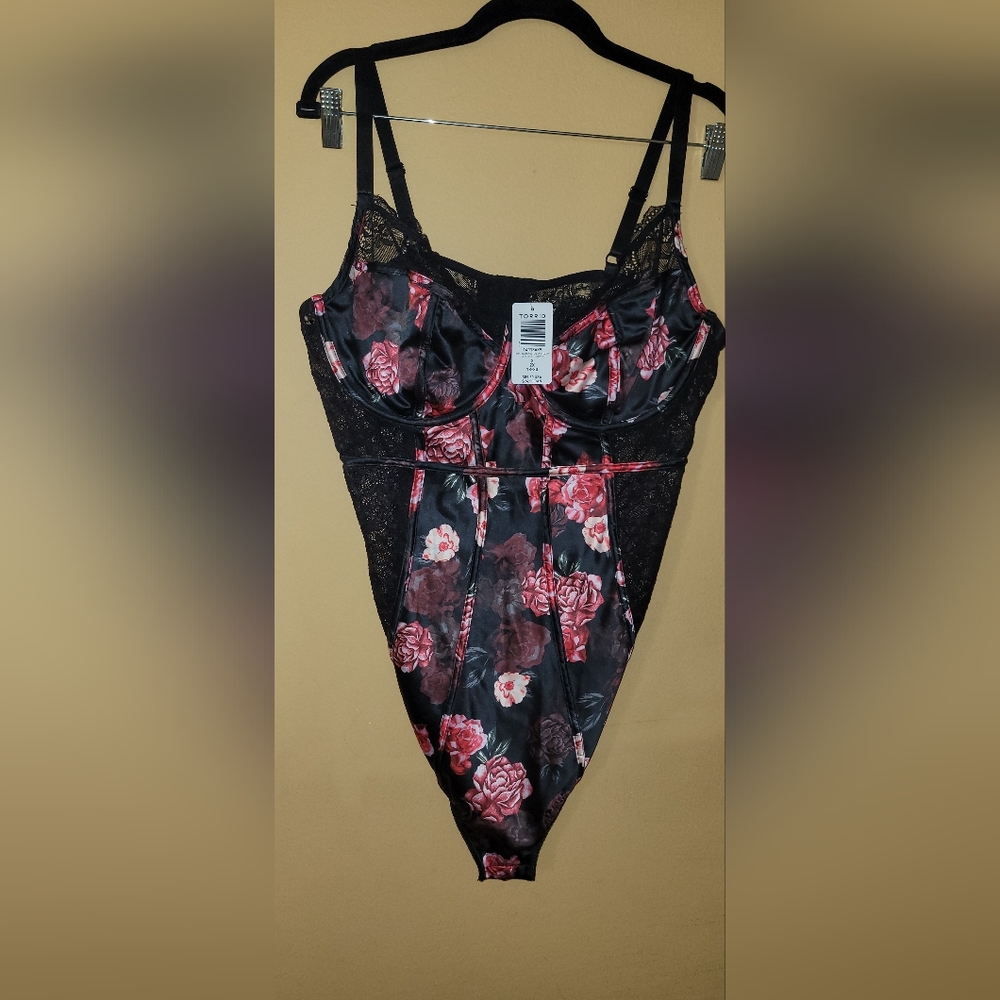 NWT TORRID Satin Floral & Lace Pieced Bodysuit 2X/18-20 - Never Worn... - Picture 4 of 5